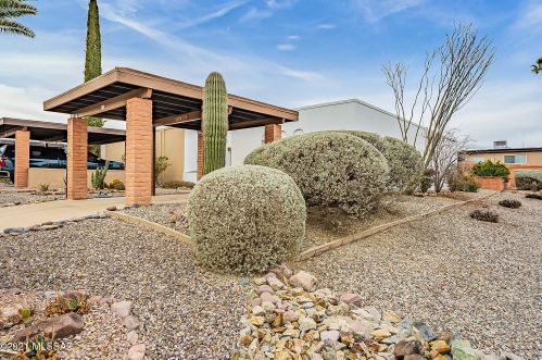 309 Circulo Del Paladin, Green Valley, AZ 85614-3228