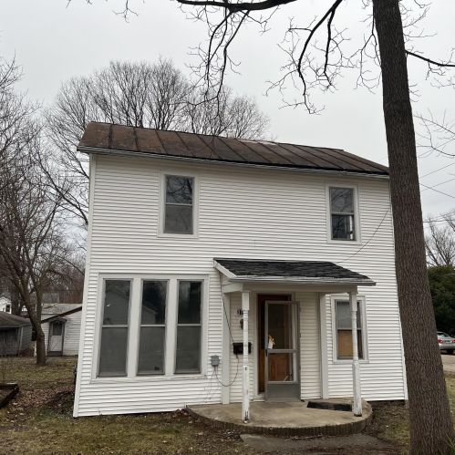 312 Kimmel St, Berrien Springs MI  49103-1212 exterior