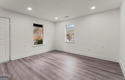 819 Humphries St, Atlanta GA 30312-2412 exterior