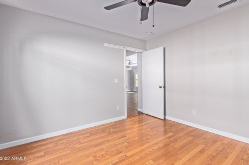 21217 30 Ave, Phoenix AZ 85051-7597 exterior