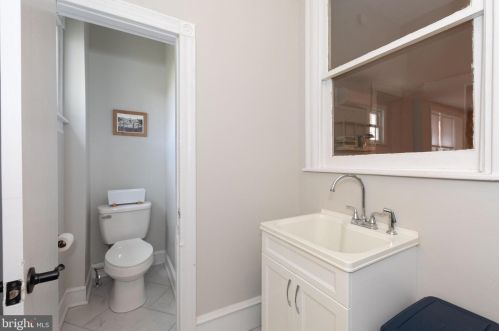 5213 Catharine St, Philadelphia PA 19143-2625 exterior