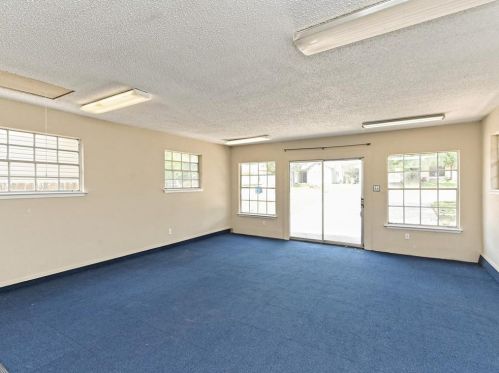 8903 Curlew Dr, Austin TX 78748-5129 exterior