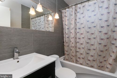 104 1 Ave, New Brunswick NJ 08904-2164 exterior