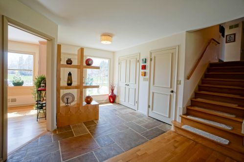 9355 Thrush Ln, Milwaukee WI 53217-1375 exterior