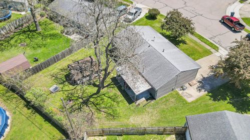 1064 Kelly Dr, Hebron OH 43025-9505 exterior