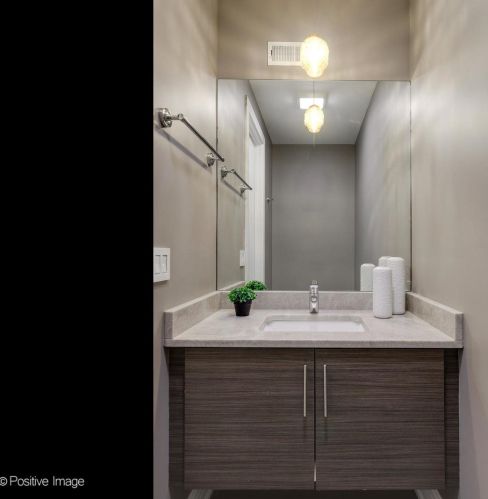 1856 Erie St, Chicago IL 60624-1074 exterior