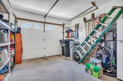 43 Gladstone Ave, Lakehurst NJ 08759-6625 exterior