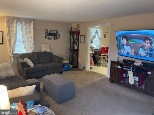 3314 Philmont Ave, Huntingdon Valley PA  19006-4229 exterior