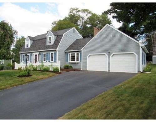 28 Wachusett Dr, Sutton, MA 01590-2962