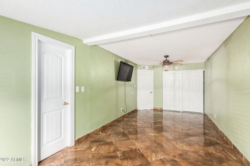 6821 Coronado Rd, Phoenix AZ 85008-3723 exterior