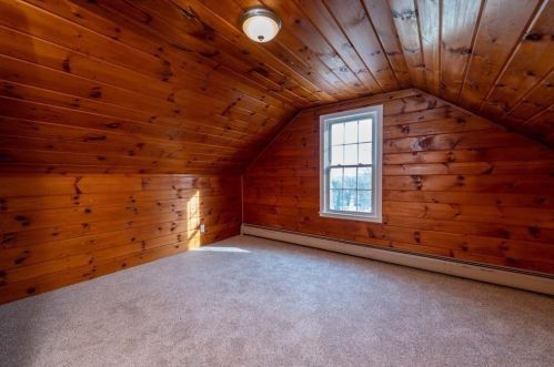 119 Highland Ave, West Springfield MA 01089-1017 exterior