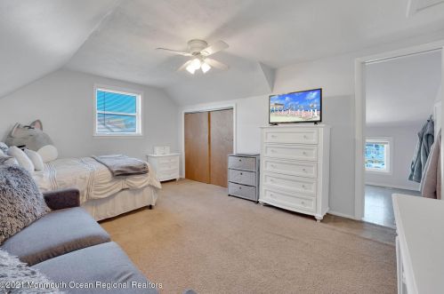 45 Southwood Dr, Old Bridge NJ 08857-1650 exterior