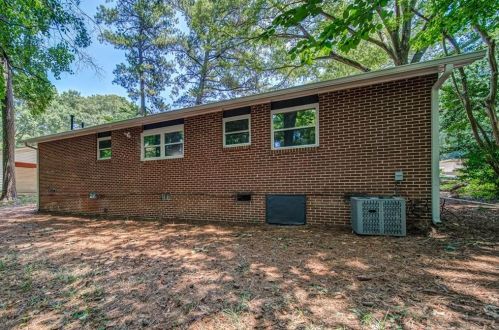 856 Harwell Rd, Atlanta GA  30318-5828 exterior