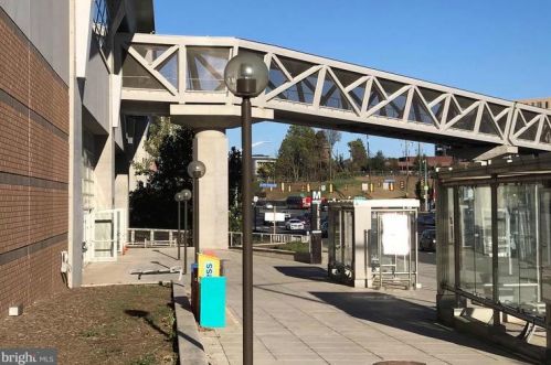 1530 Spring Gate Dr, Mc Lean VA 22102-3418 exterior