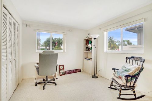 320 3 Ct, Boca Raton FL 33432-4032 exterior