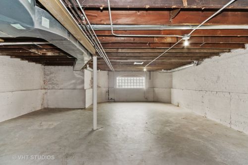 2747 76 Ct, Chicago IL 60707-3029 exterior