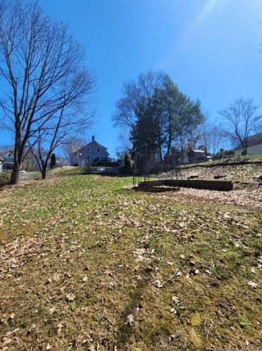 148 Hillside Ave, Torrington CT 06790-5526 exterior