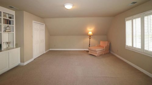 115 Grosvenor Pl, Atlanta GA 30328-4851 exterior