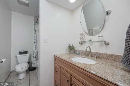 2402 Andover Rd, Riverton NJ 08077-3510 exterior