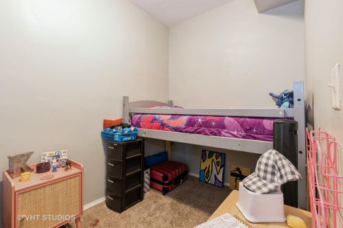 1632 Tripp Ave, Chicago IL 60639-4833 exterior