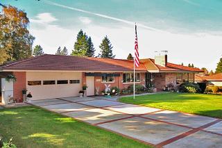 1565 148th Ave, Portland OR  97230-4615 exterior