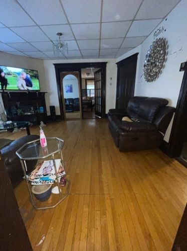 47 Acton St, Worcester MA 01604-4828 exterior