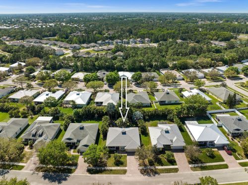 681 Little Kayak Pt, Fort Pierce FL  34983-3516 exterior