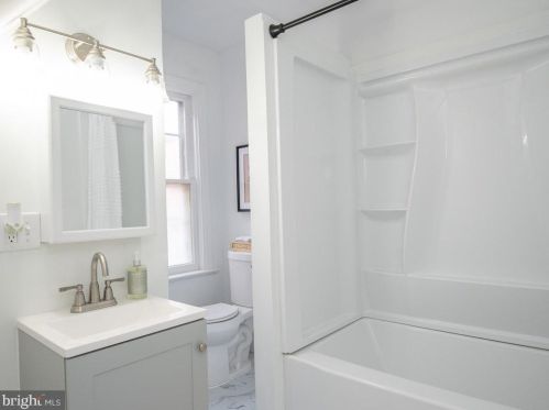 824 Chestnut St, Lancaster PA  17602-3128 exterior