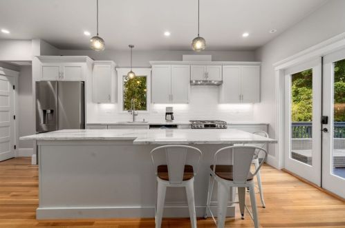 73 Fletcher St, Boston MA 02131-1918 exterior