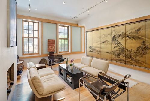 135 Charles St, Boston MA  02114-3253 exterior