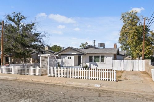 1710 2nd St, Bakersfield, CA 93304-2810