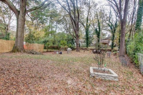 1837 Dorsey Ave, Atlanta GA 30344-6823 exterior