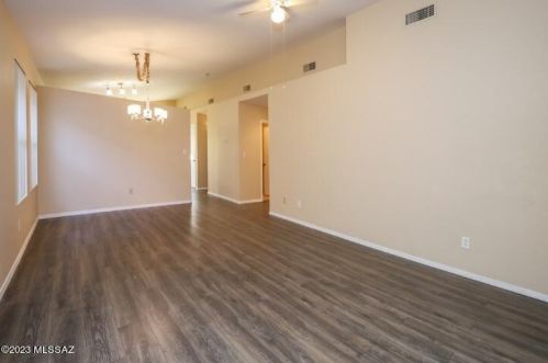 4655 Gatehinge Ct, Tucson AZ  85741-4622 exterior