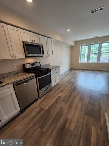 1621 Butler St, Washington, DC 20020-4941