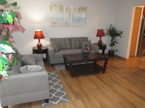 8579 107th St, Milwaukee, WI 53224-2209