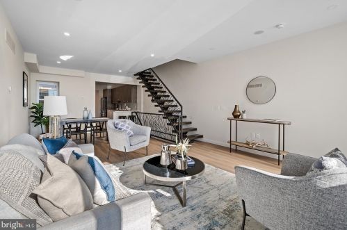 241 Allen St, Philadelphia PA  19125-4103 exterior