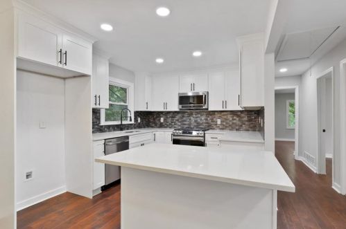 2846 Meadowview Dr, Atlanta GA  30316-4358 exterior