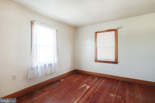 113 Maple Ave, Hanover PA 17331-4625 exterior