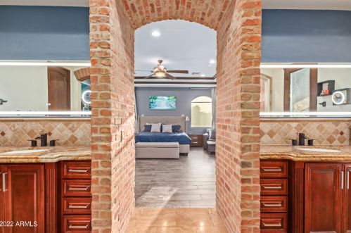 3675 59 Pl, Phoenix AZ 85018-3210 exterior