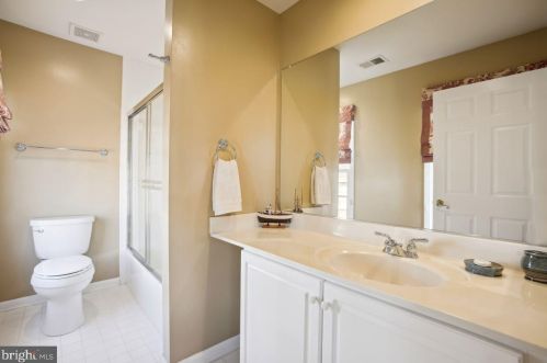 321 Fayette St, Alexandria VA 22314-2434 exterior