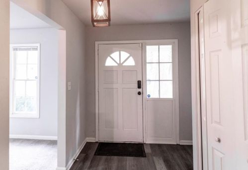 2957 Eleanor Ter, Atlanta GA  30318-6078 exterior