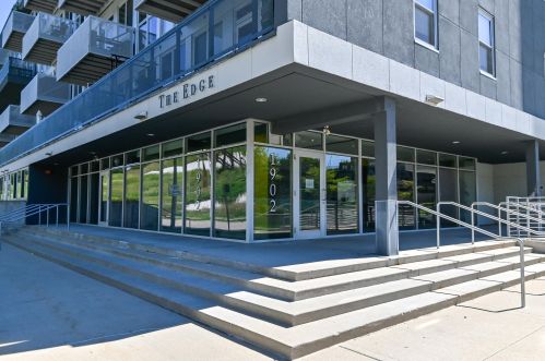 1902 Commerce St, Milwaukee WI  53212-3489 exterior