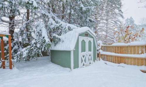 668 Melrose St, Plainwell MI 49080-2207 exterior