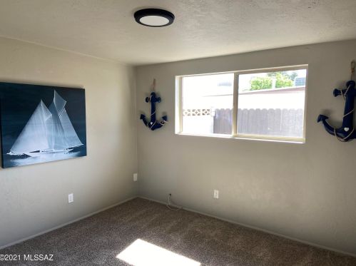 8542 Calle Bolivar, Tucson AZ  85715-5409 exterior