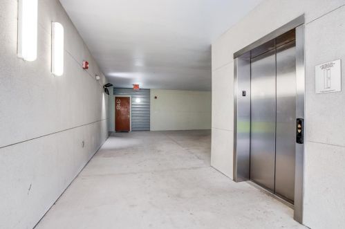 1111 Akard St, Dallas, TX 75215-1020