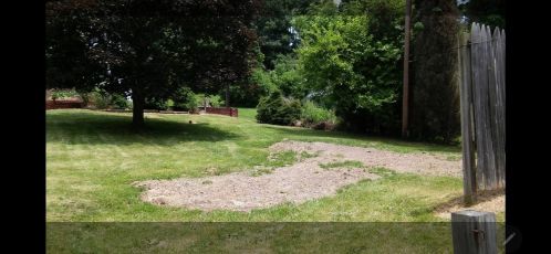 3204 Universal Rd, Pittsburgh PA 15235-2505 exterior