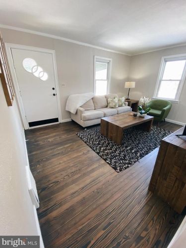 226 Sandalwood Ave, Trenton NJ 08619-2335 exterior