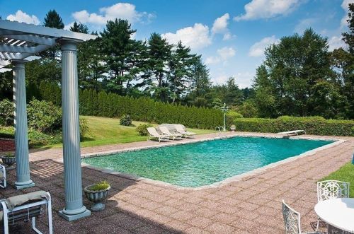 13 Aiken Rd, Greenwich, CT 06831-2707