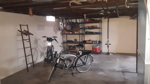 1829 Bolivar Ave, Milwaukee WI  53221-2335 exterior