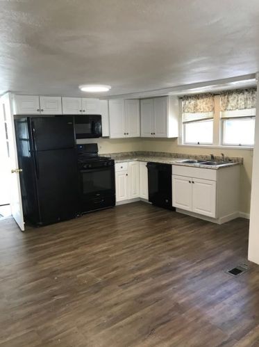 26 Clayton Ave, Methuen, MA 01844-2710